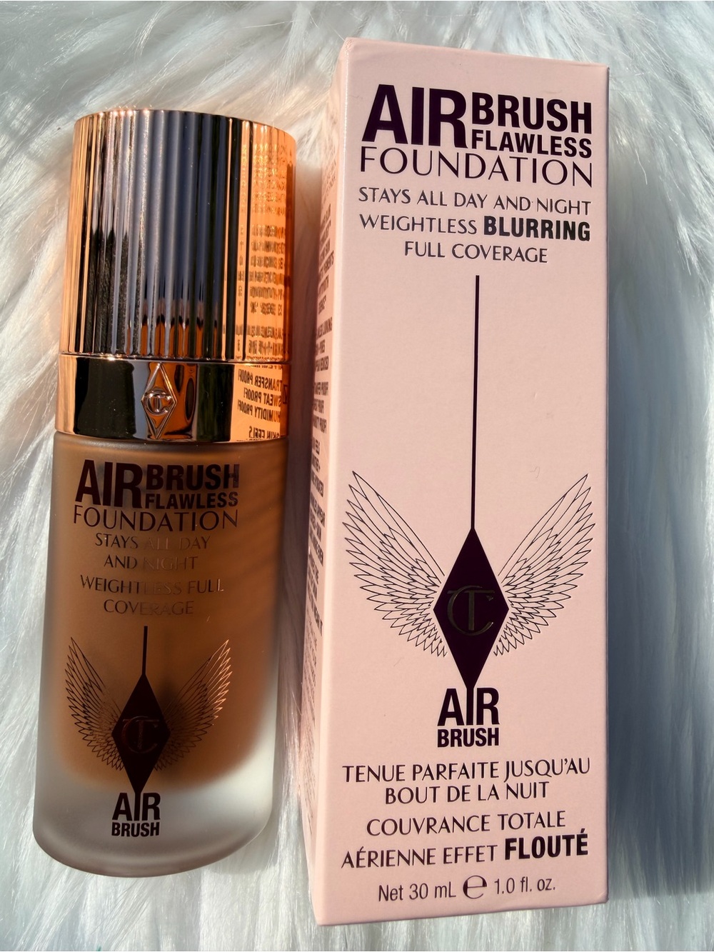 Charlotte Tilbury Airbrush Flawless Foundation - Warm Beige